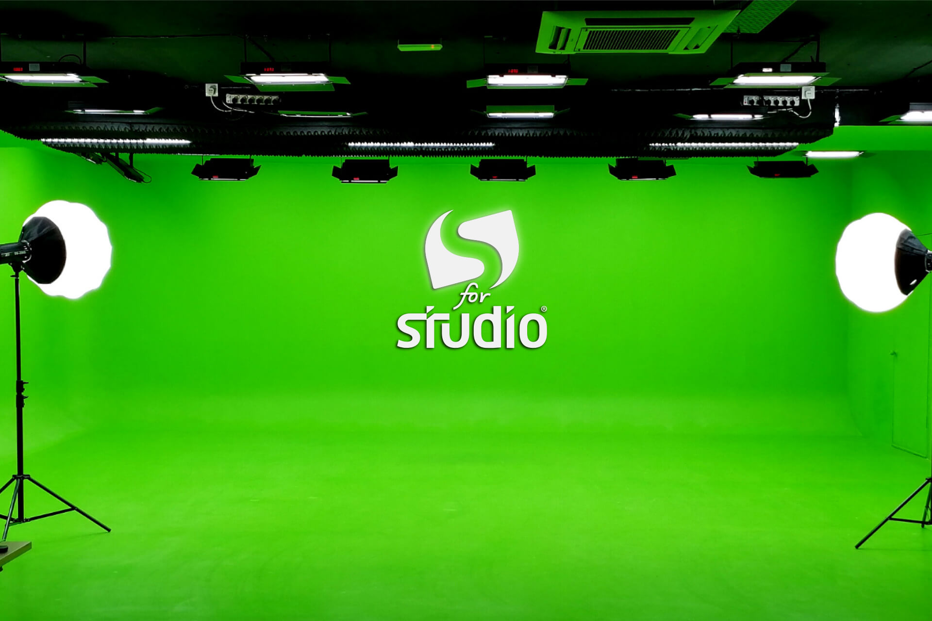 Creative workspace - S for Studio